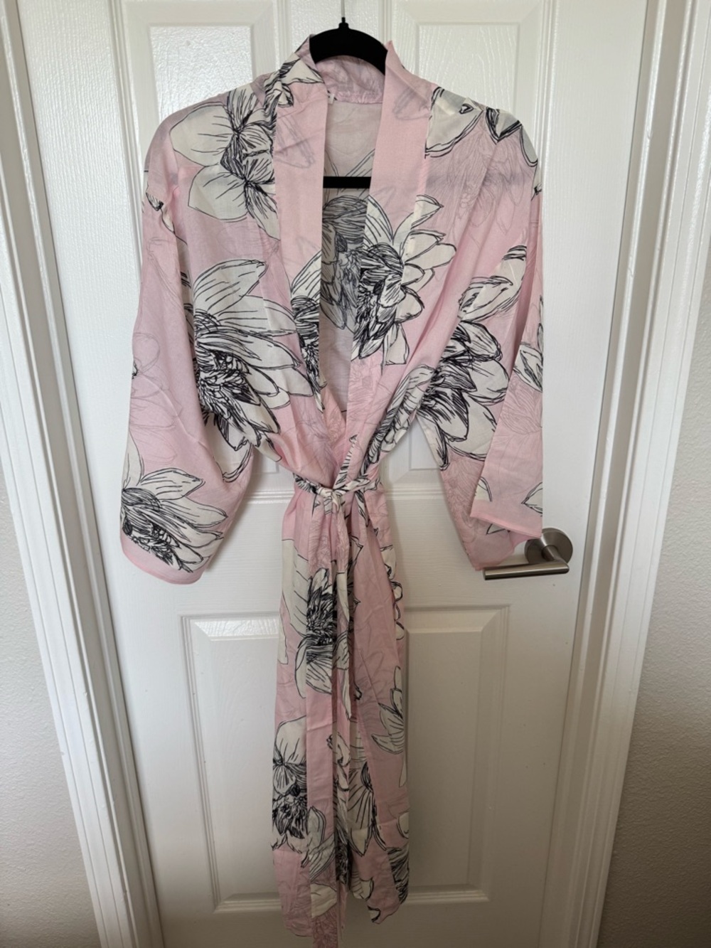 Jane Seymour Light Pink Floral Satin Robe with Waist Tie
